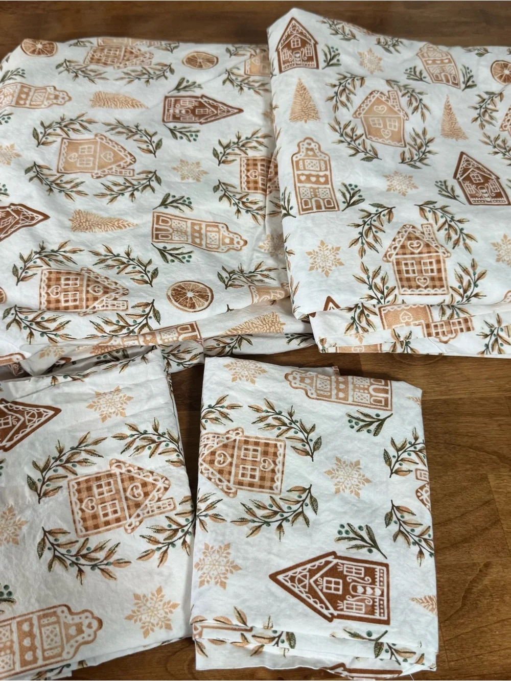 Laura Ashley Queen Sheet Set Cotton Percale Gingerbread Holiday Print Breathable
